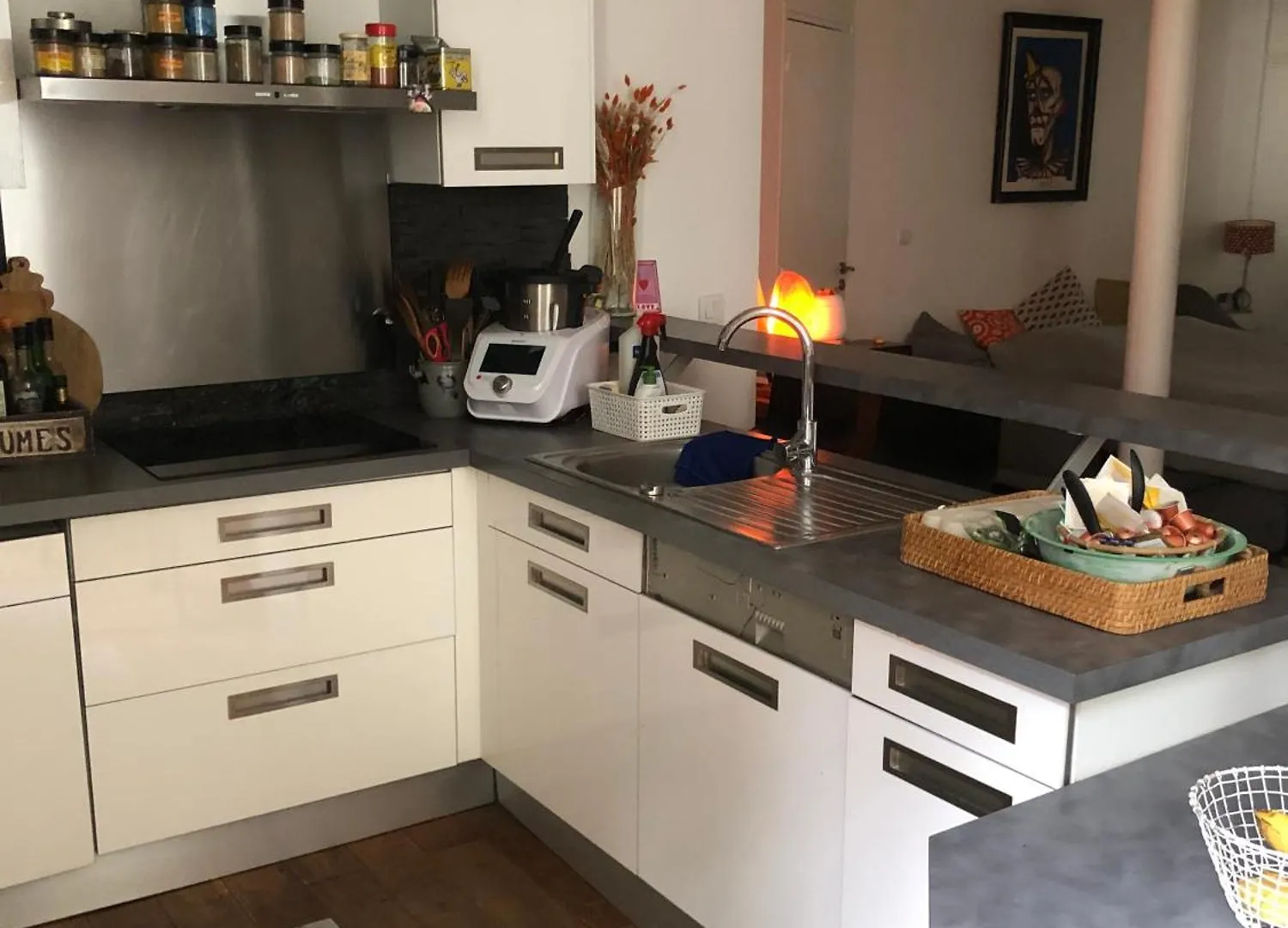Appartamento Grand Studio Atypique 45 M2 ,Paris 10 Eme 0*, Parigi Francia